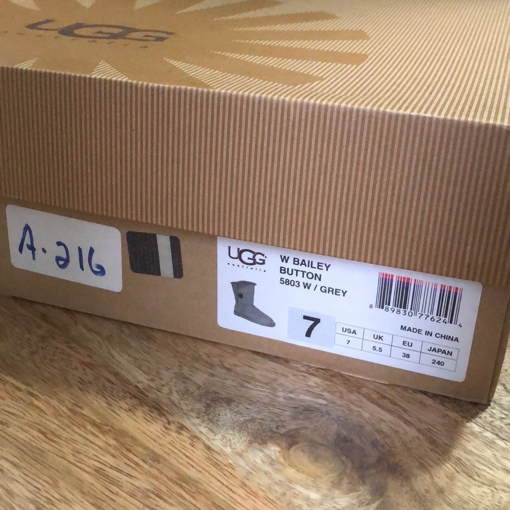 Ugg Bailey Button Boot - image 7